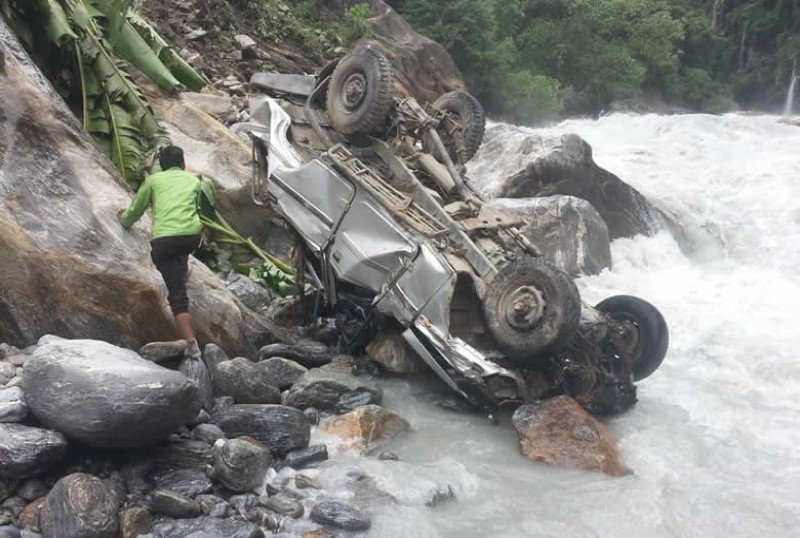 marsyangdi river jeep crash